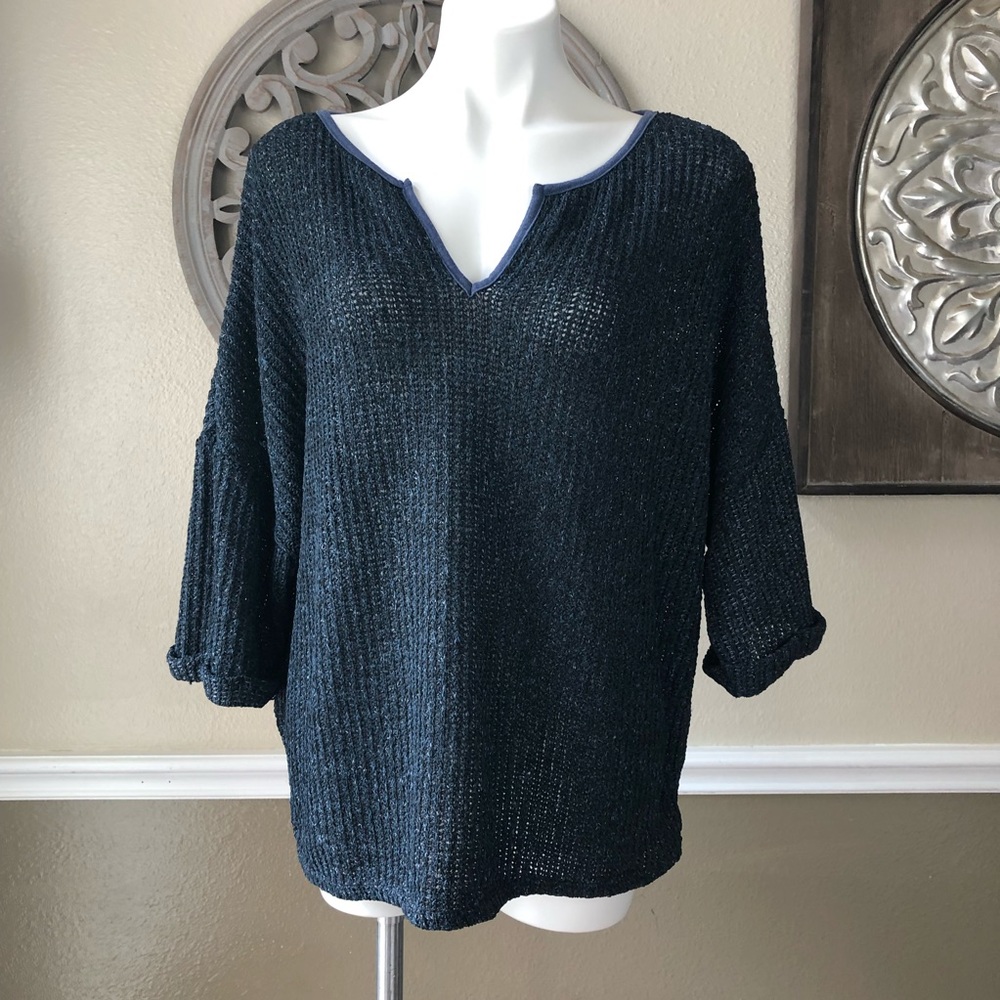 Frumos Oversized short sleeved Navy knit blouse